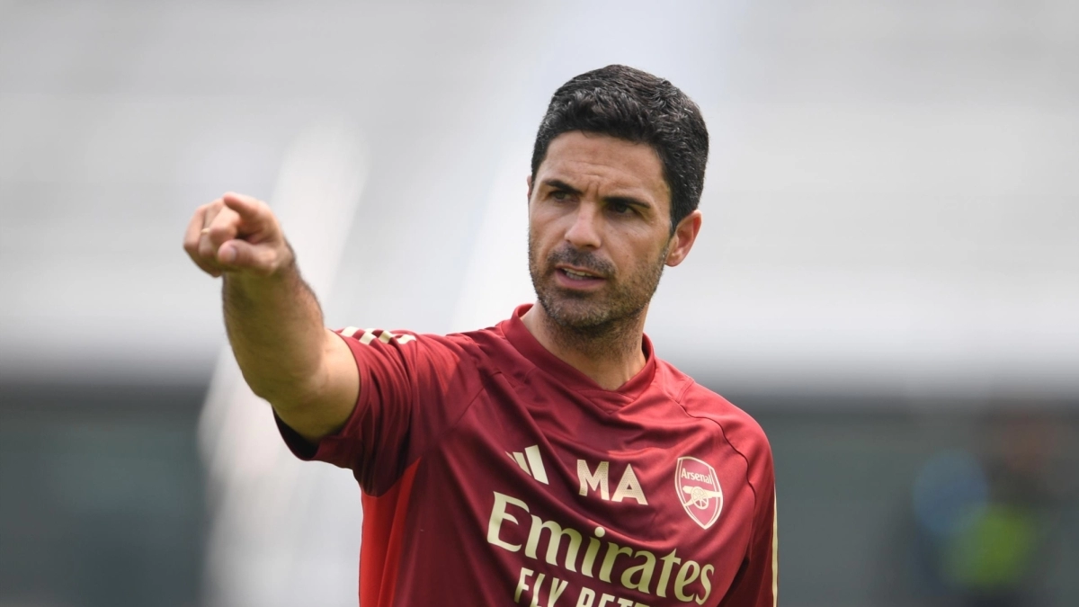 Los tres delanteros que vigila el Arsenal para ganarlo todo en 2025