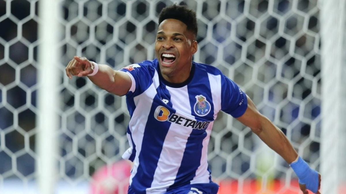 Los 2 gigantes de la Premier que se pelean por Wendell