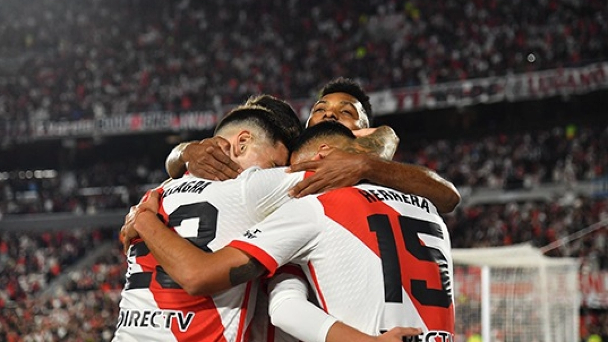 El viejo conocido que quiere fichar River Plate en verano