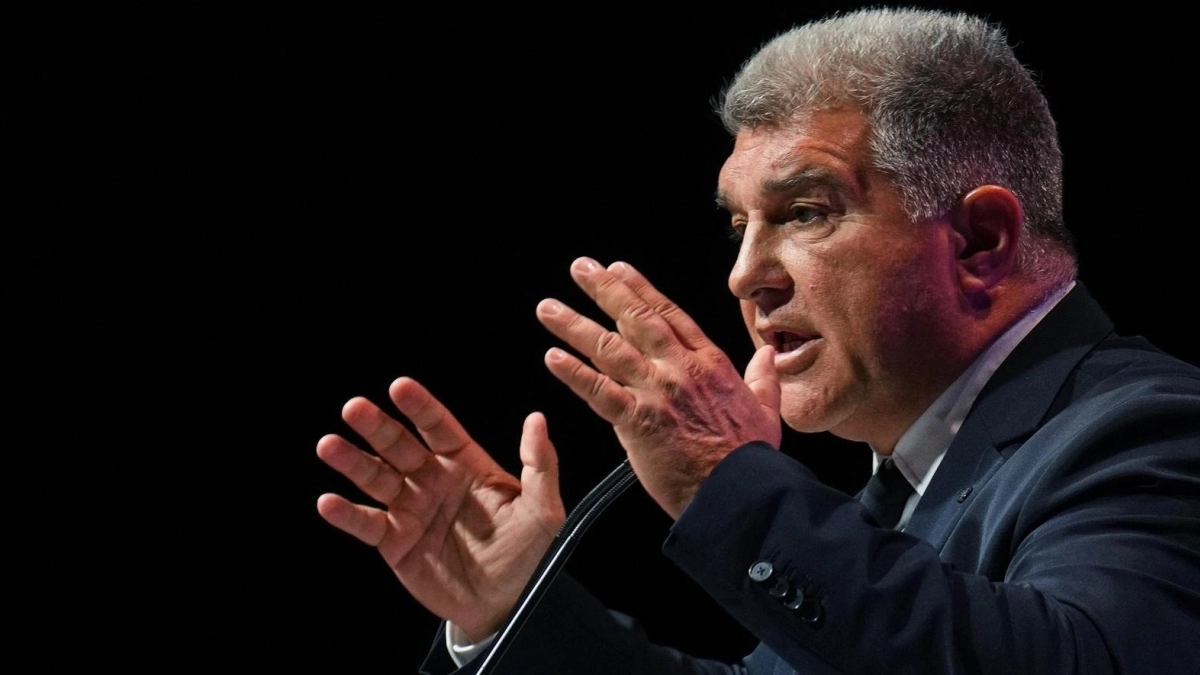 Fichajes Barcelona: Laporta señala a su fichaje favorito / Ara.cat