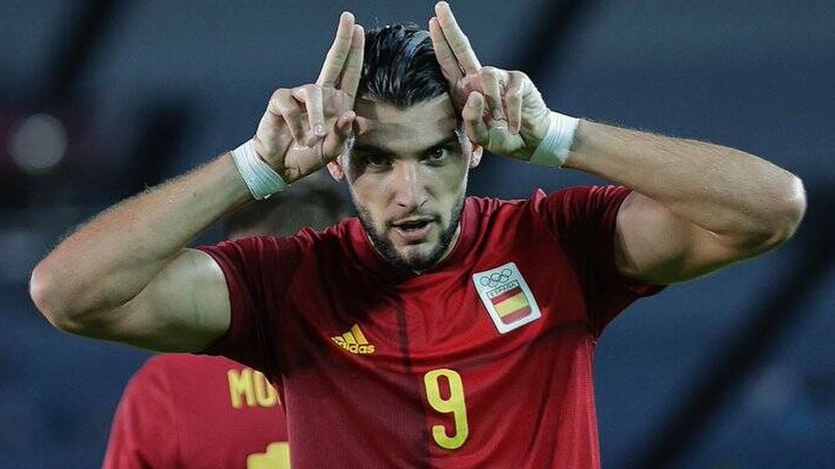 CERRADO: Este es el acuerdo entre Valencia y Sevilla por Rafa Mir / Elconfidencial.es