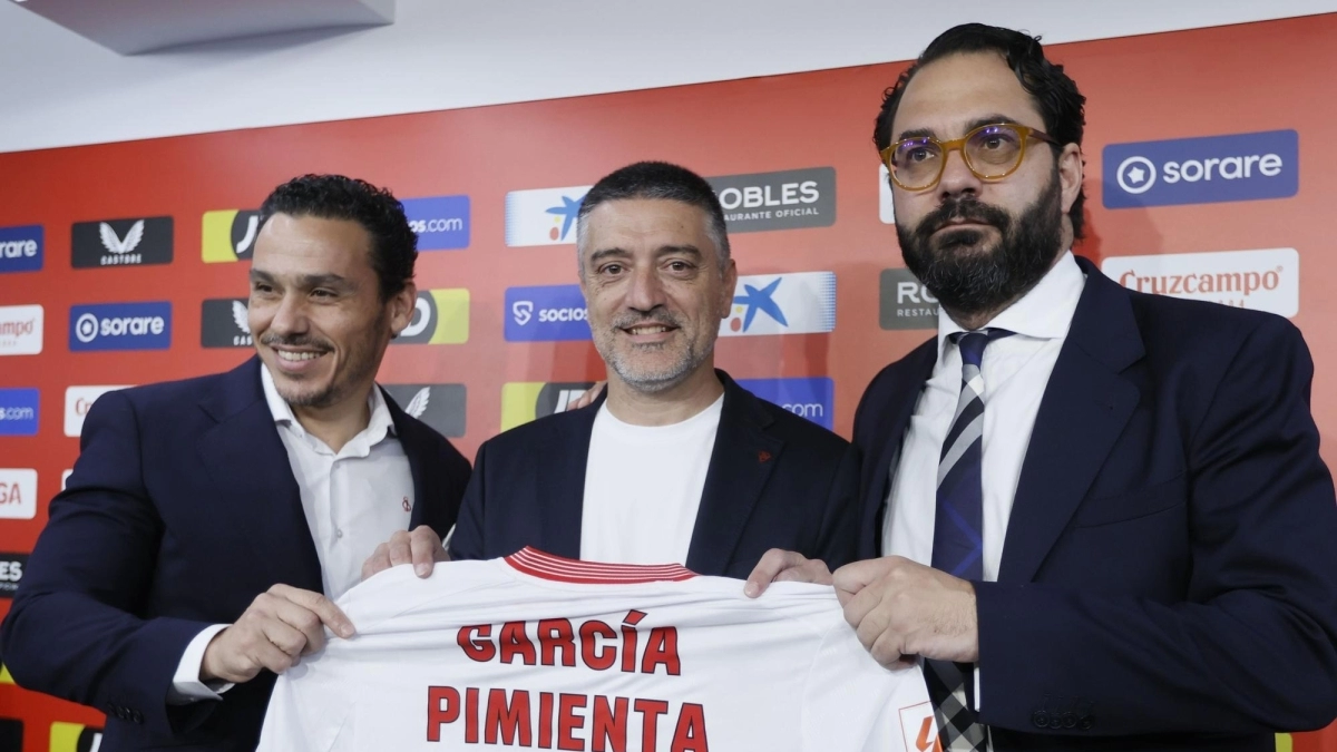 El Sevilla se plantea despedir a uno de sus peores fichajes / Sport