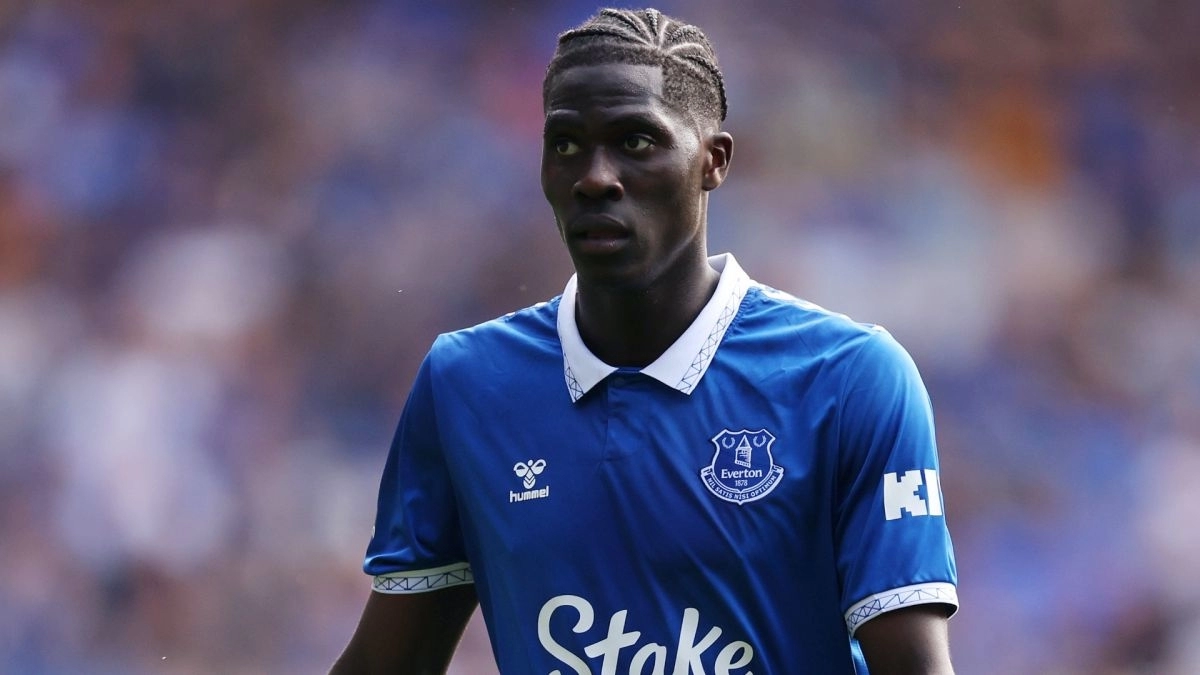 Amadou Onana, centrocampista belga del Everton que podría fichar por el Aston Villa