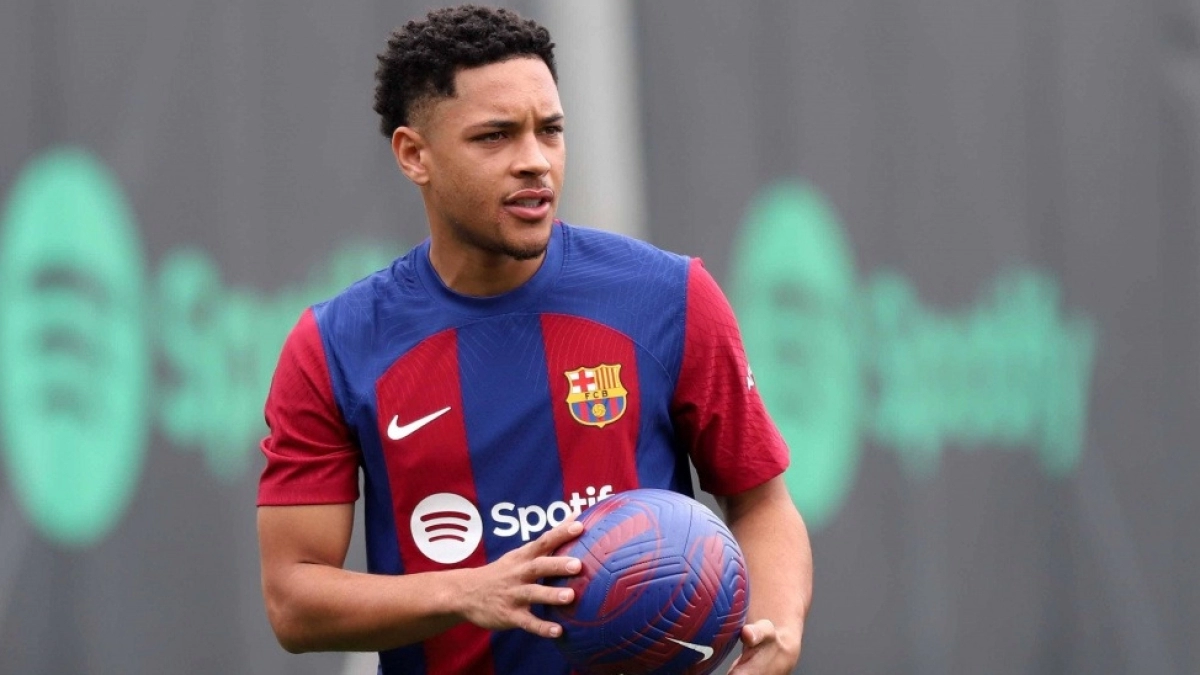 Vitor Roque negotiates with Betis / Transfermarkt