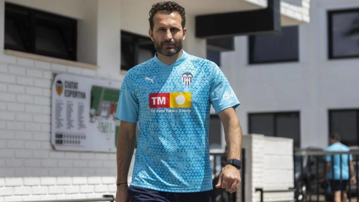 El Valencia tiene un acuerdo por Enzo Barrenechea / Levante-EMV