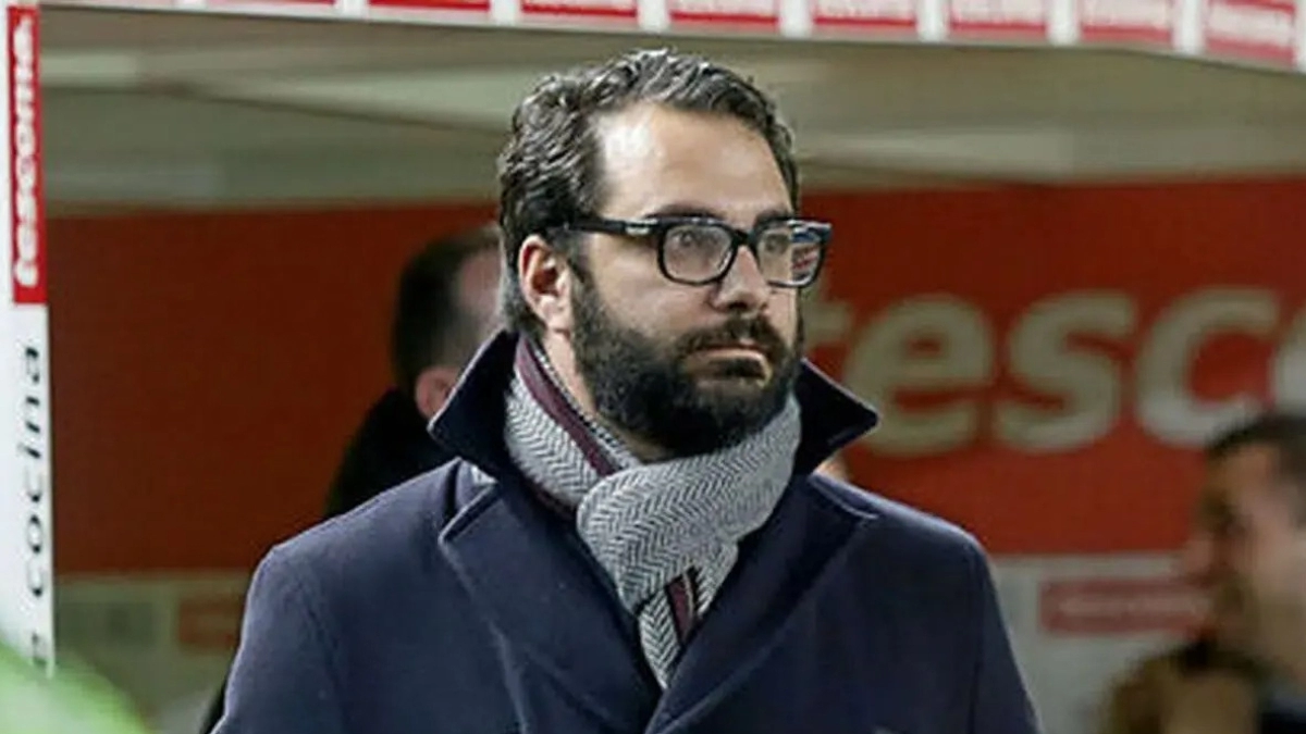 El Sevilla busca darle salida a Gonzalo Montiel / Elgoldigital