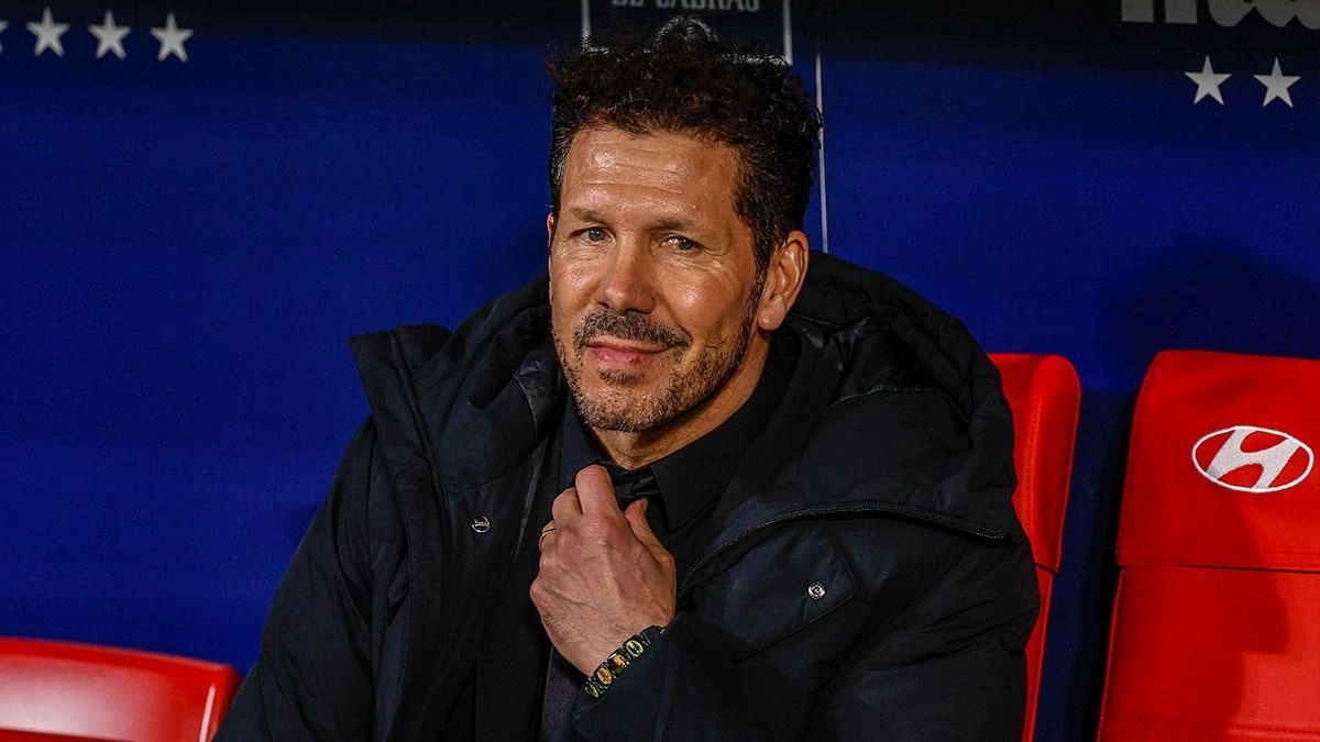 Diego Pablo Simeone, entrenador del Atlético de Madrid, no cuenta con Riquelme.