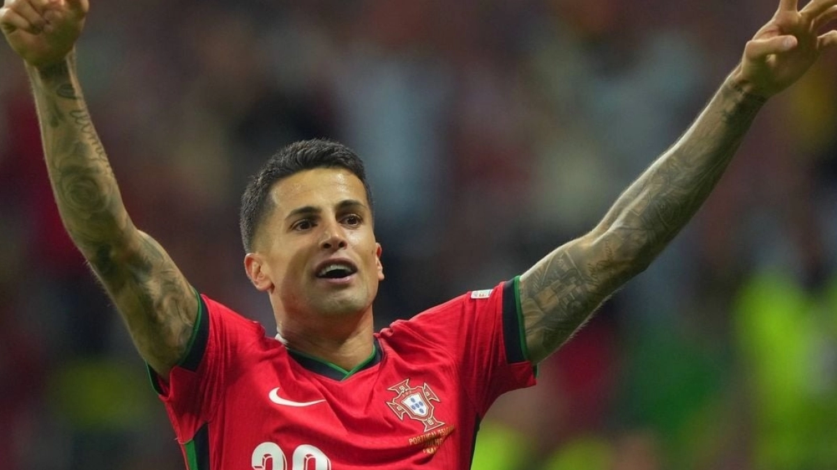 The 3 most likely destinations for Joao Cancelo.