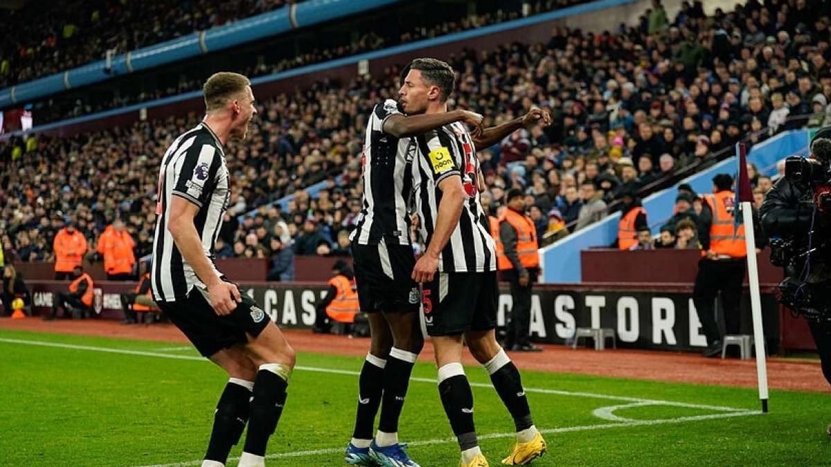 <p>Newcastle United will try to sign Marc Guehi again / Marca</p>
