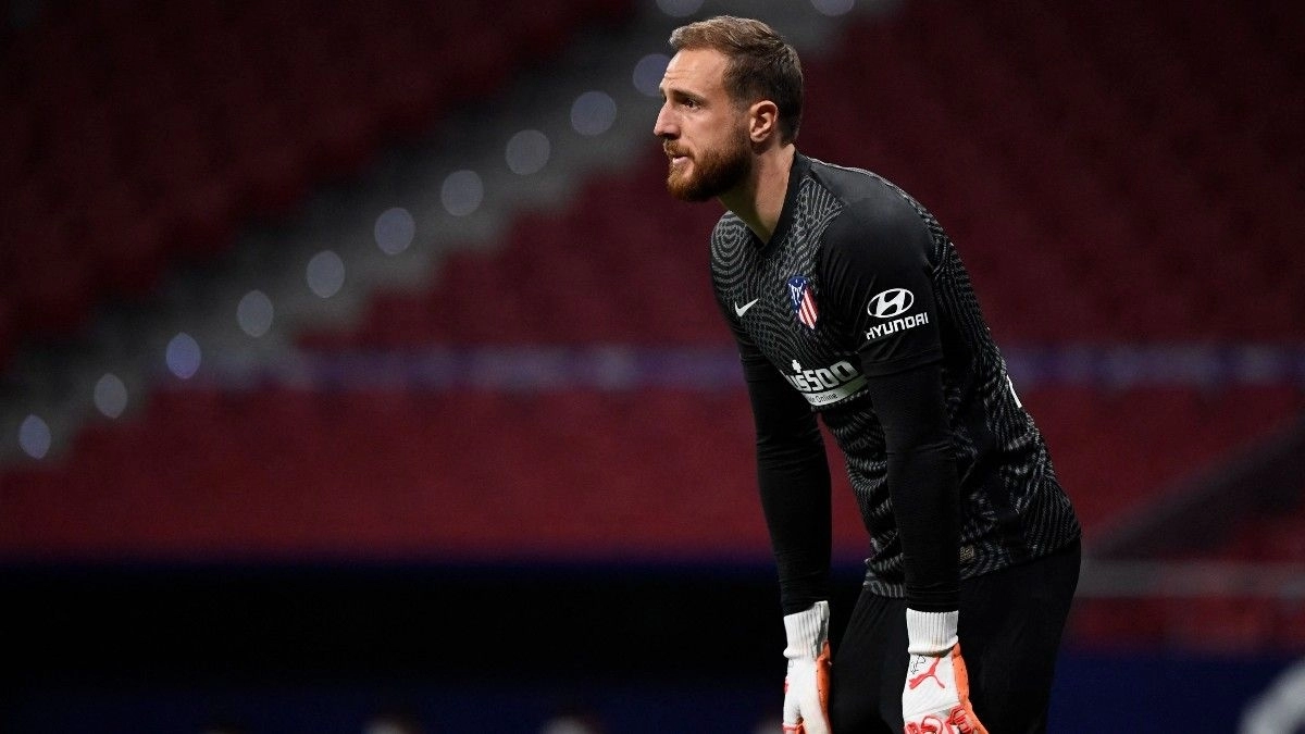 Jan Oblak, starting goalkeeper for Atlético de Madrid, could lose his position in favor of Musso.