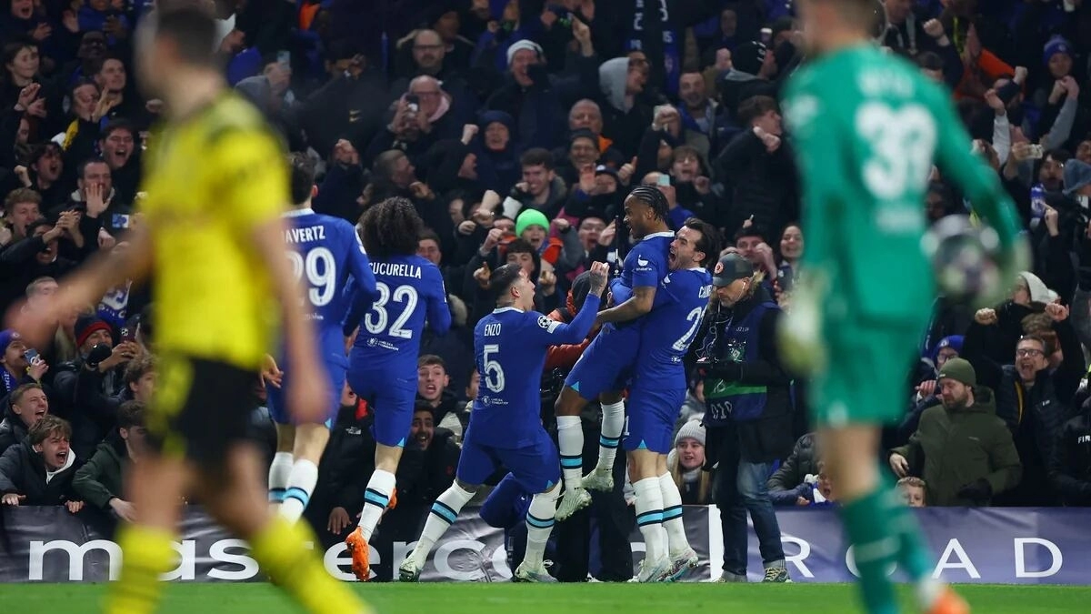 Los jugadores del Chelsea celebran un gol