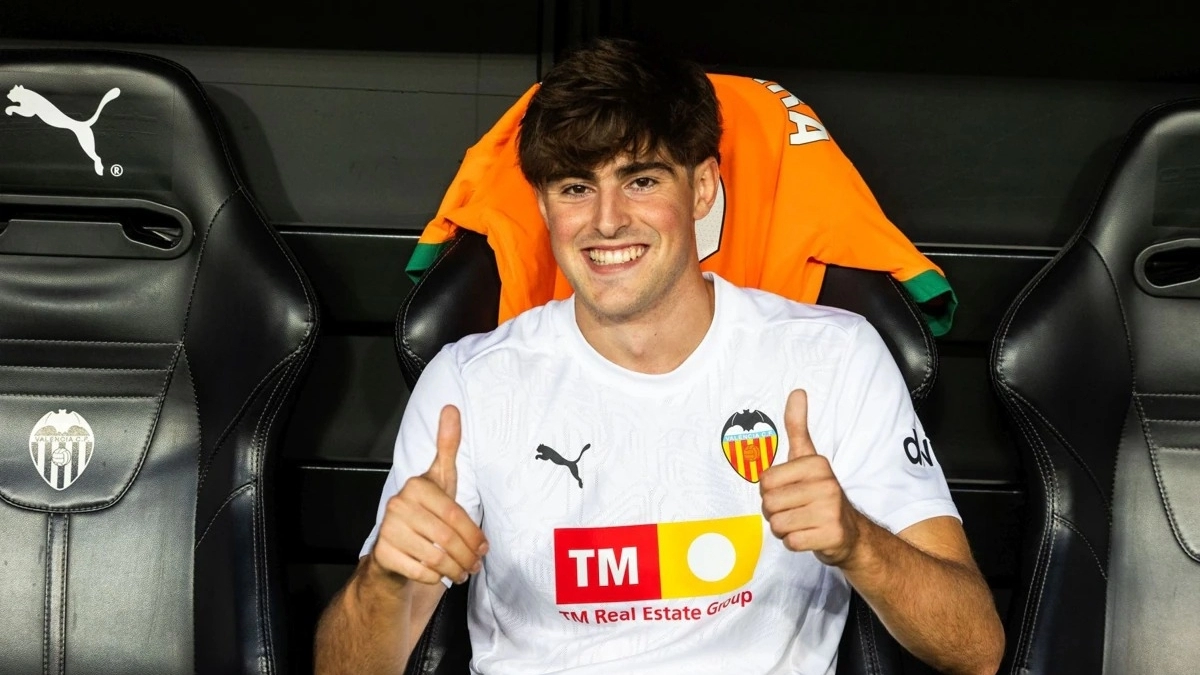 Javi Guerra has a problem at Valencia / Lasprovincias.es.