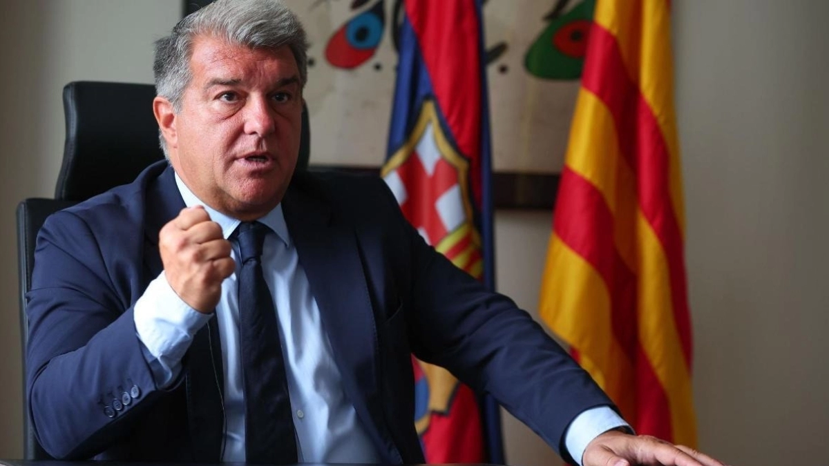 Barcelona is already talking to Kvaratskhelia's agent / Sport