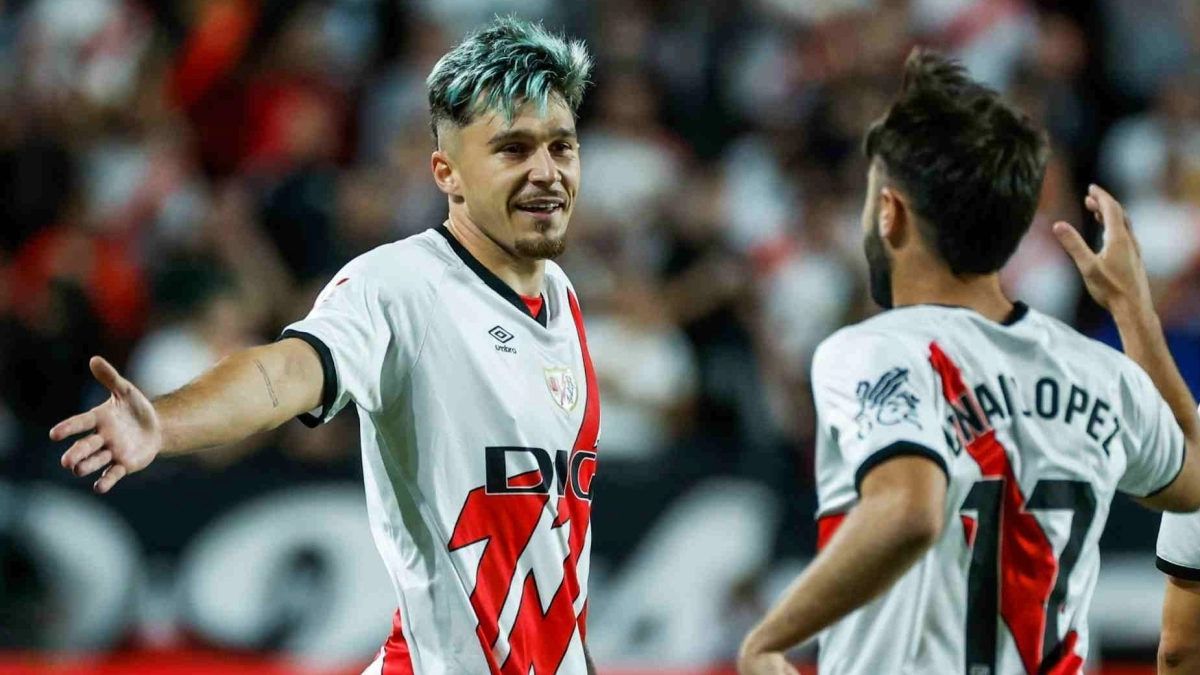 The 4 clubs fighting for Andrei Ratiu's signing