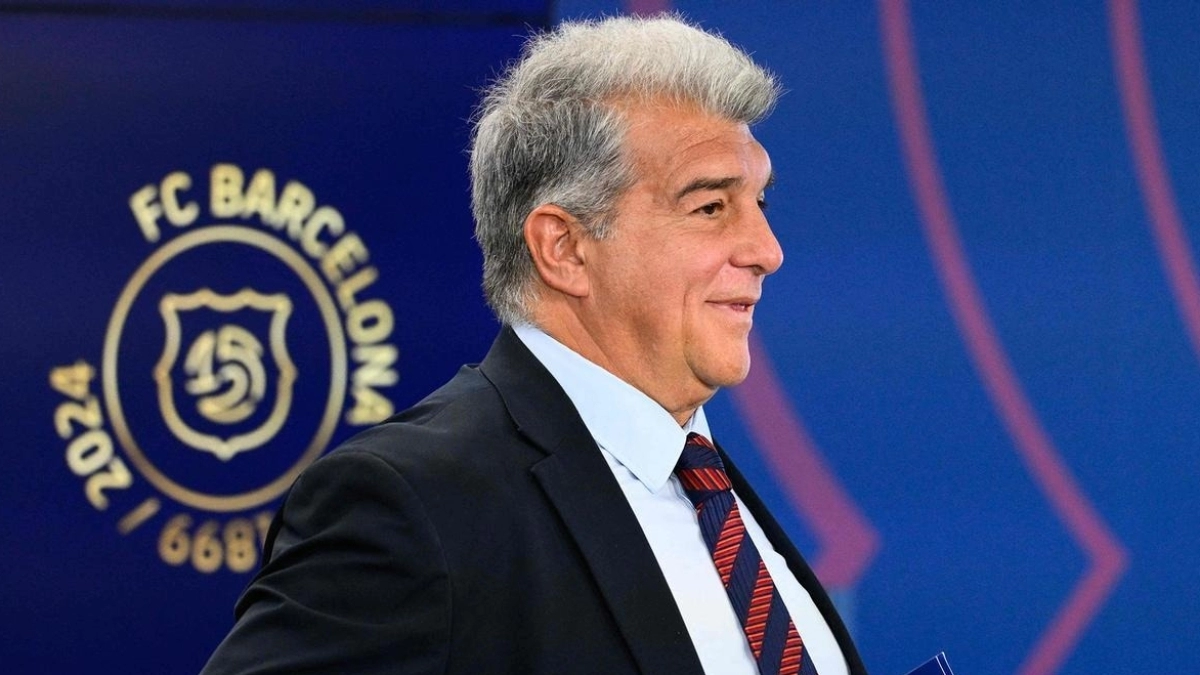 Barcelona admits negotiations for the sale of Araújo / El Periódico