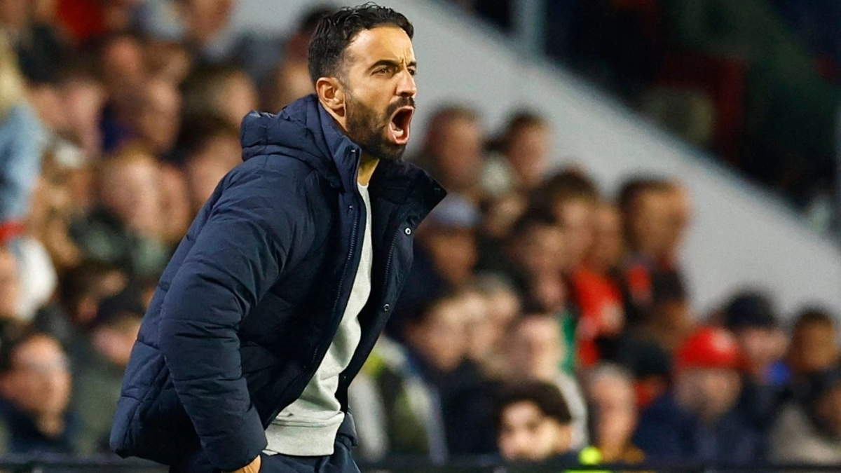 The big problem for Manchester United this summer