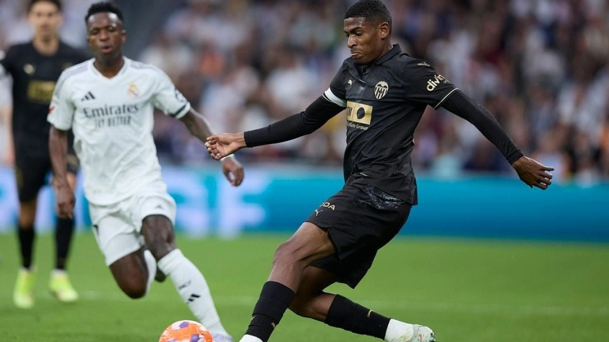Serious offer from Germany to remove Cristhian Mosquera from Valencia.