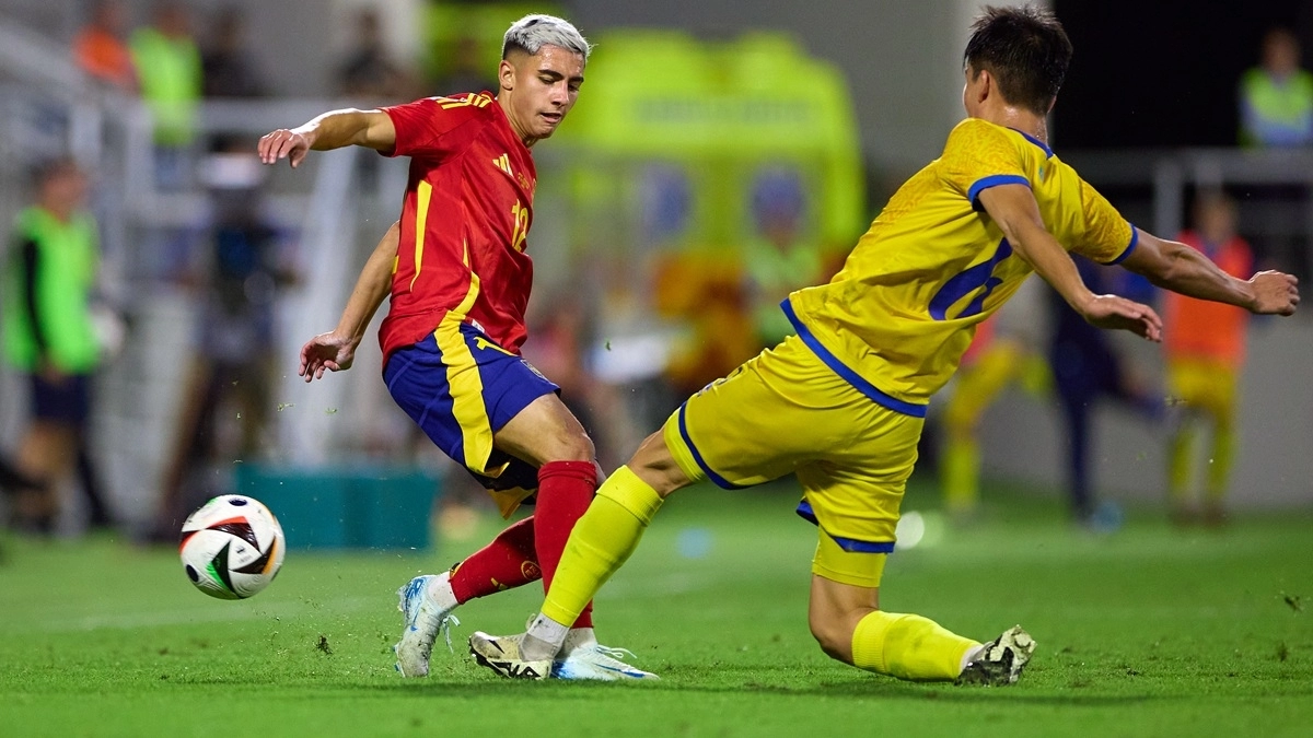 Yeremay Hernández, football player for Deportivo de La Coruña.