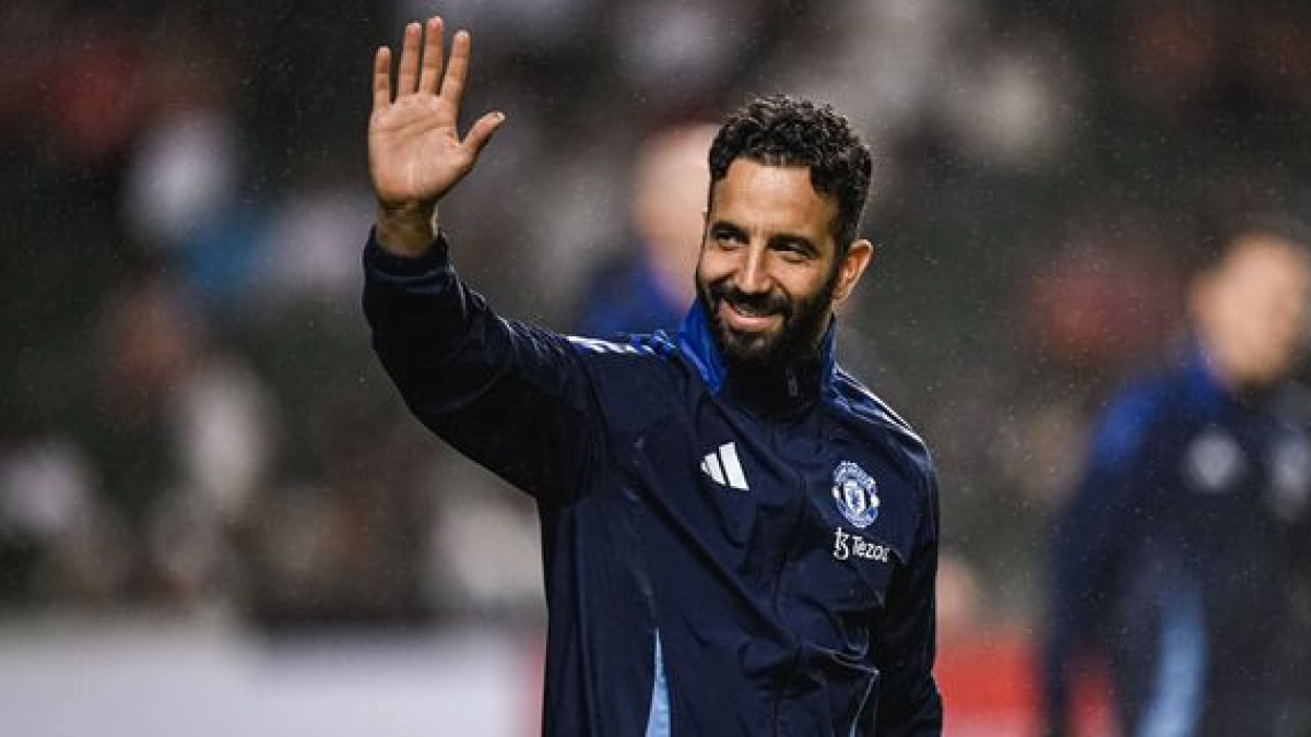 Manchester United is preparing a €65 million bid for a star striker | Daily Express