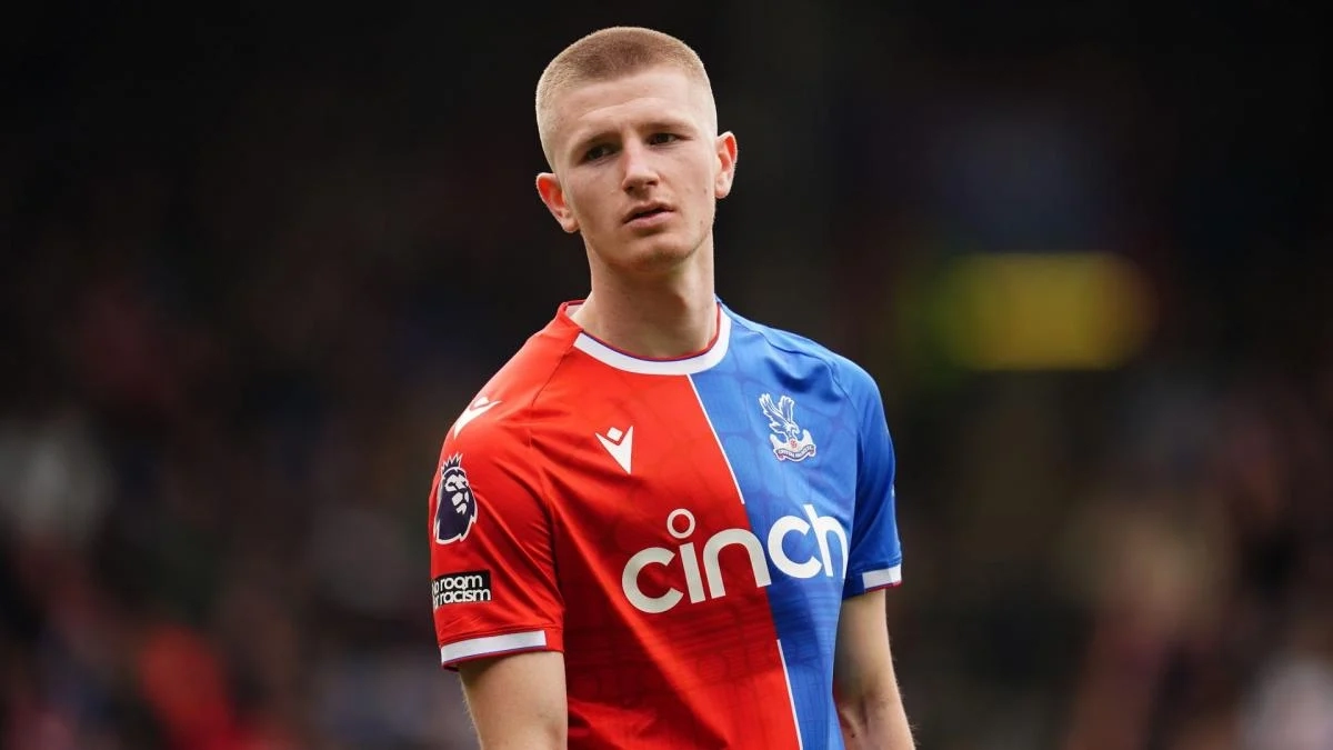 Adam Wharton, joven futbolista del Crystal Palace
