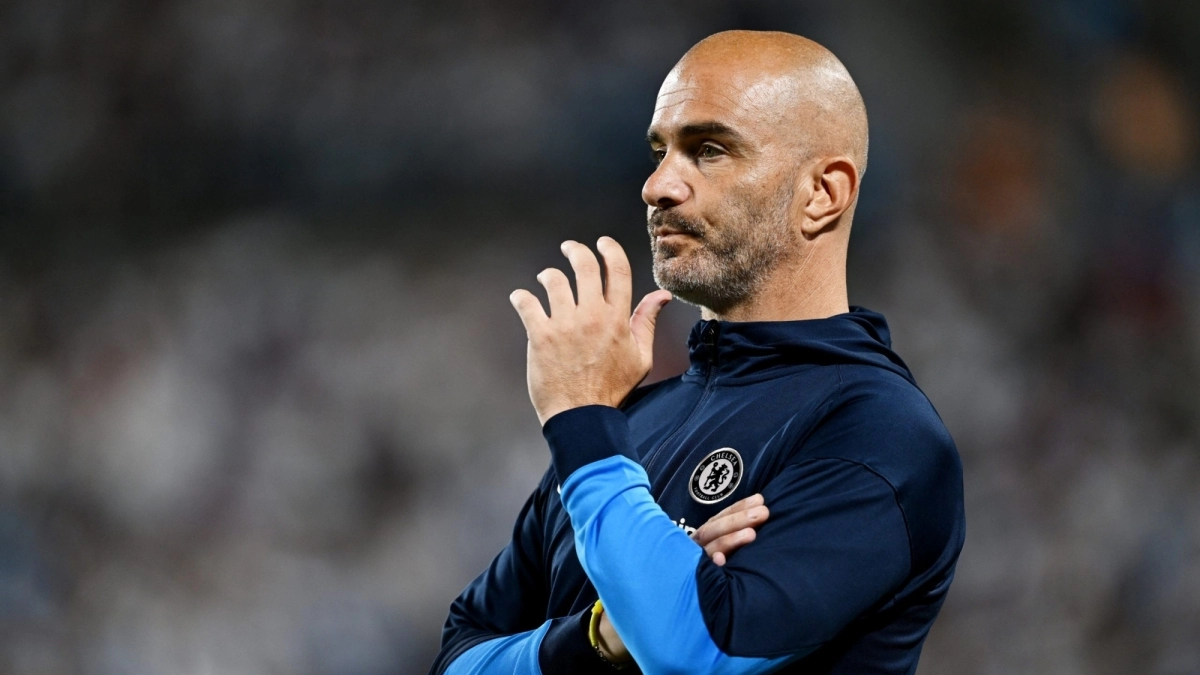 Madueke tiene un pie fuera del Chelsea / Seleccions