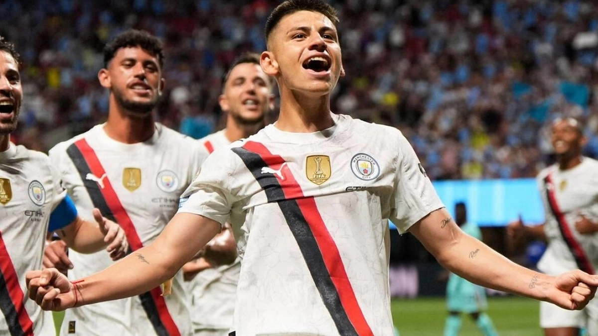 The club is working on the loan of Claudio Echeverri.