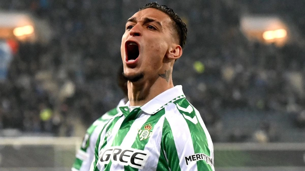 Antony celebra un gol con el Real Betis