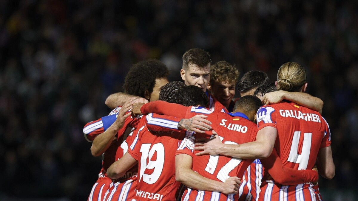 Los jugadores del Atlético de Madrid celebran un gol
