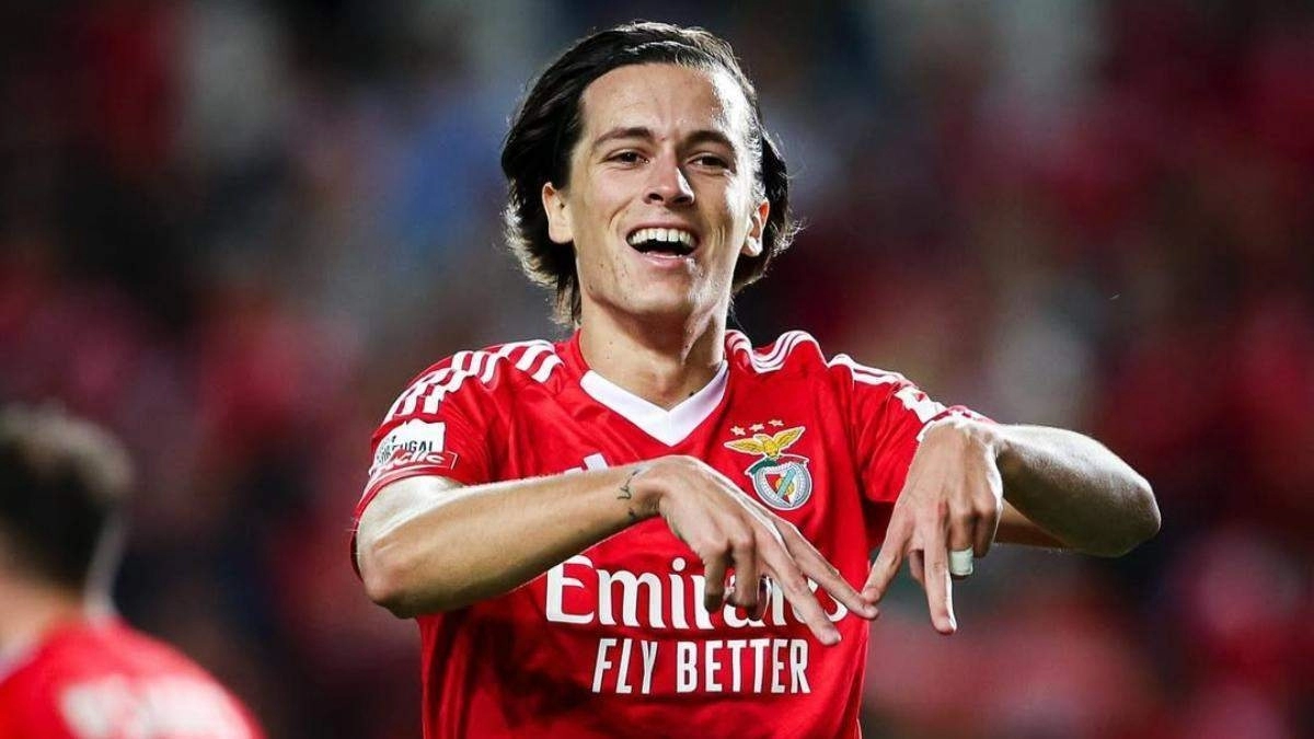 Álvaro Carreras, lateral del Benfica