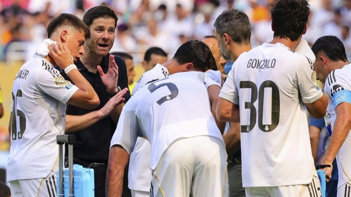 Real Madrid demands more money and complicates an expected sale.