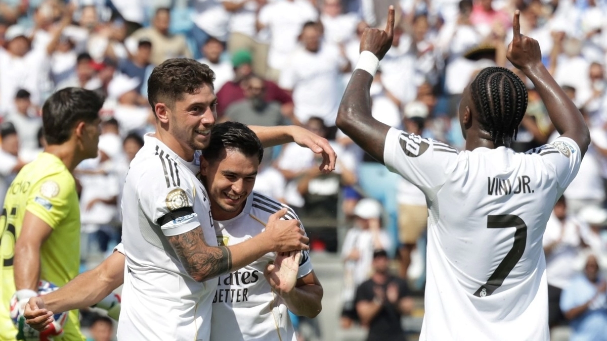 Real Madrid is preparing €250 million to secure 3 more signings.