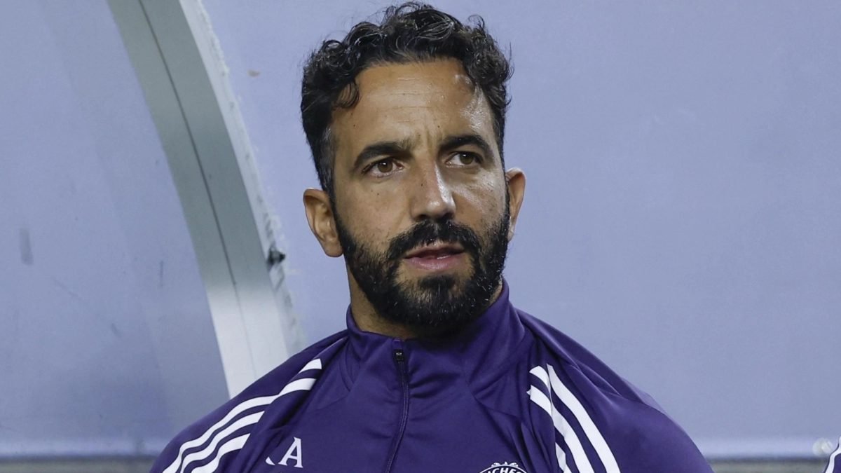 United rejects signing Vlahovic / BBC