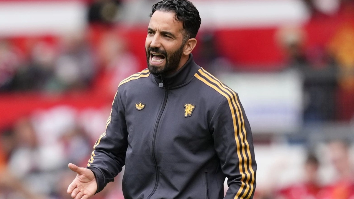 Manchester United tightens grip for the signing of a new goalkeeper.