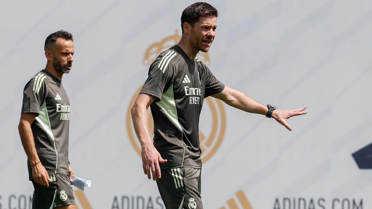 El Real Madri vigila a tres centrales / Sport
