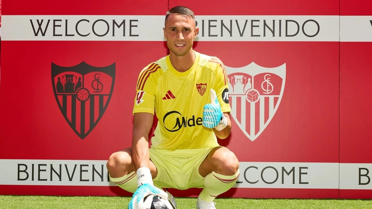 Vlachodimos medita su futuro en Sevilla / Sevillafc.es