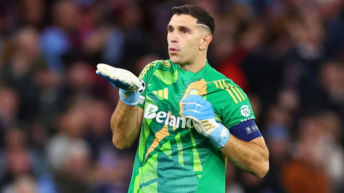 El Aston Villa toma una decisión sobre el futuro del Dibu Martínez