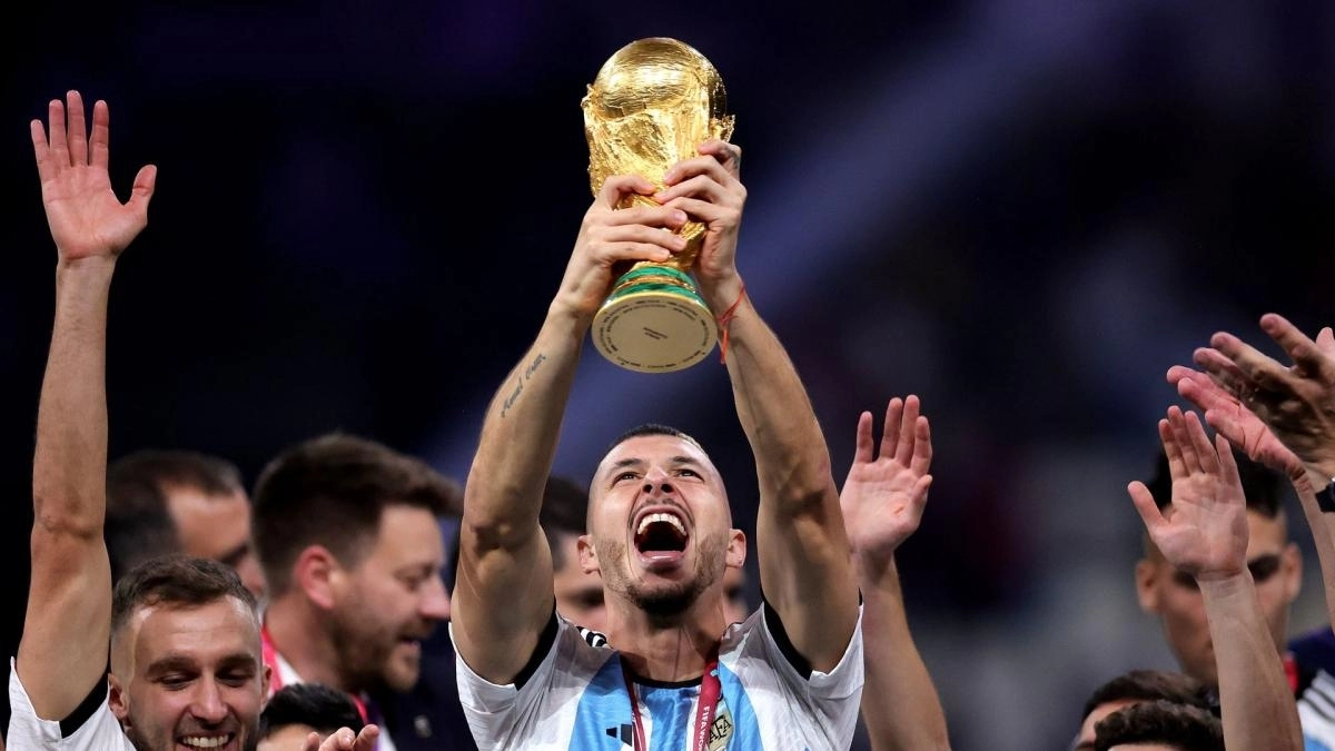 Guido Rodríguez, current midfielder of West Ham