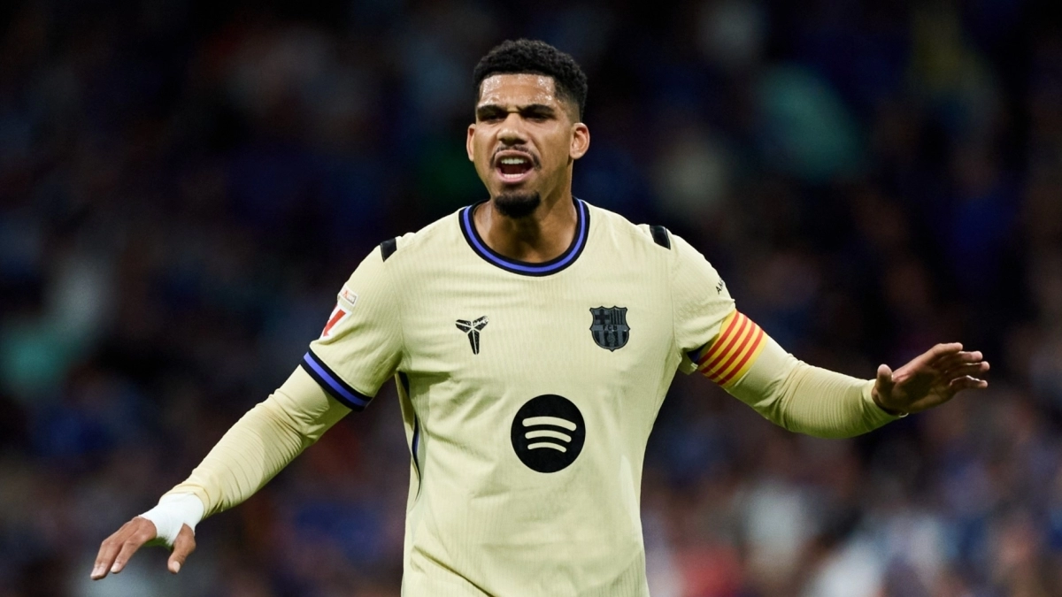 La Premier League tienta a Ronald Araujo: ¿Se va del Barcelona?