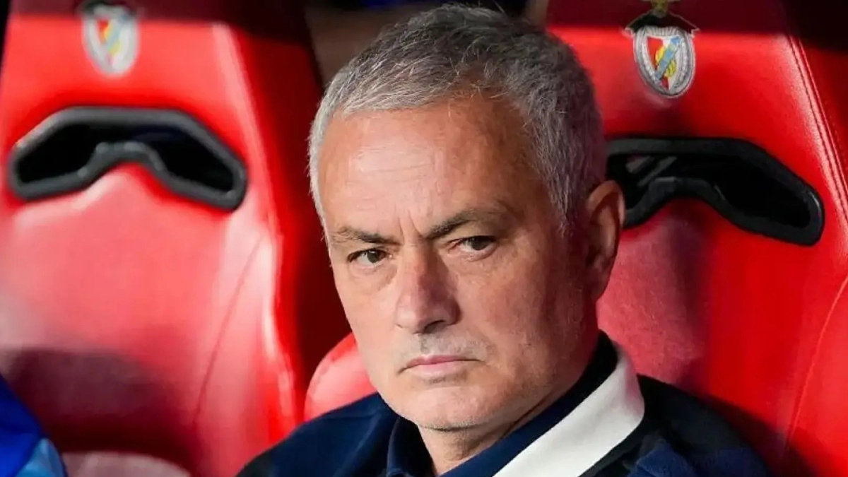 Mourinho demands his first signing from Benfica: A player from Real Madrid.
