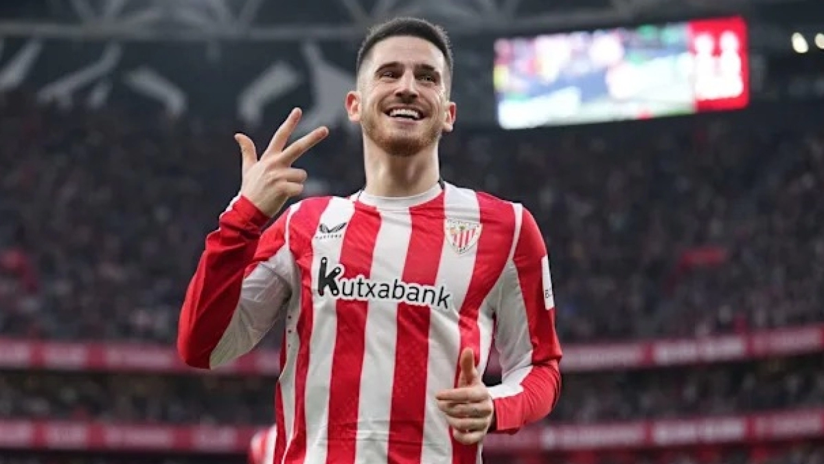 Los 4 clubes de la Premier que quieren fichar a Oihan Sancet