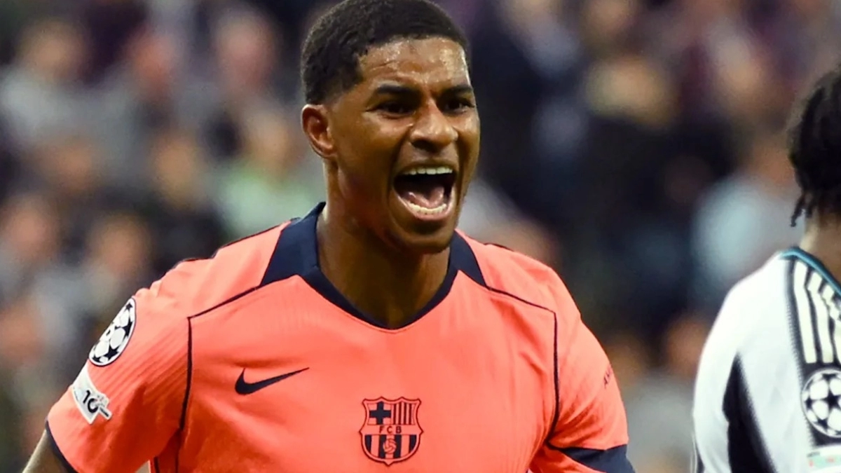 <p>Attention Barcelona! PSG is preparing an offer to sign Rashford</p>