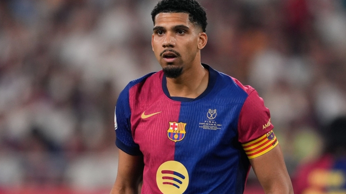 Oferta de 50 millones para fichar a Ronald Araujo en enero