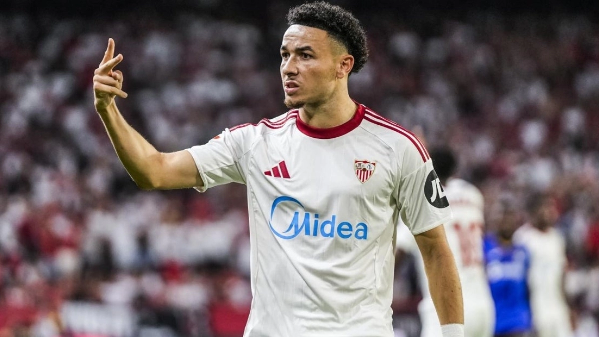 Tottenham puts Rubén Vargas' signing on hold for the summer.