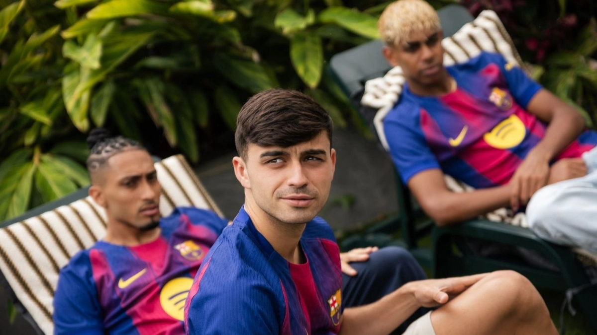 FC Barcelona presentando su nueva camiseta