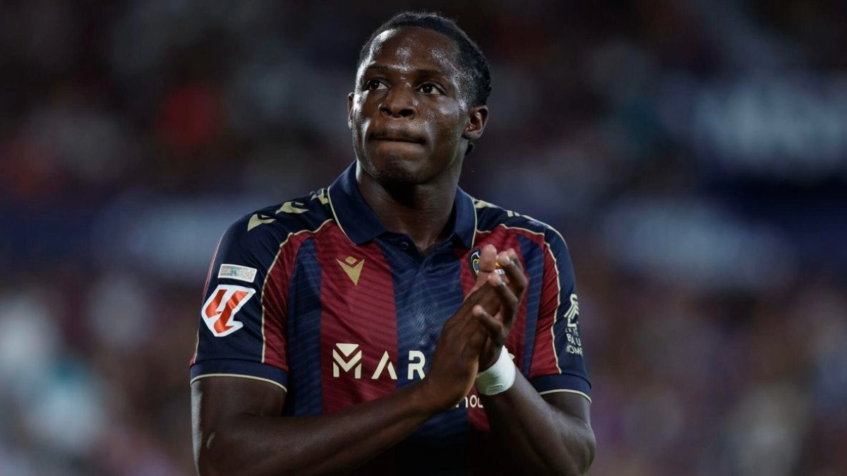 El Barcelona no quita el ojo a Etta Eyong / Sport