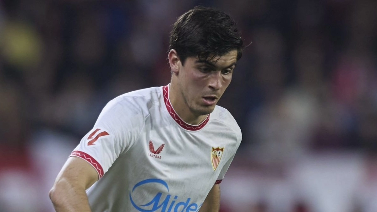Sevilla is considering Martín Ortega as a replacement for Juanlu / Mixed Zone.