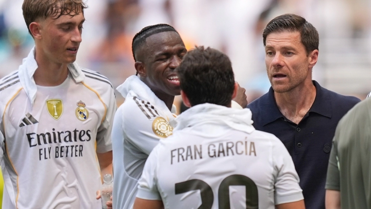 El Real Madrid prepara dos salidas / Elmundo