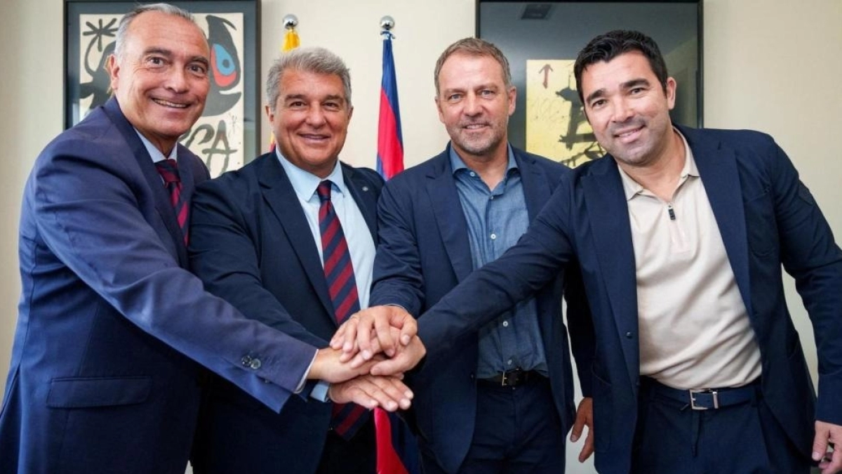 El Bayern peleará con el Barcelona por Grimaldo / Crónica Global