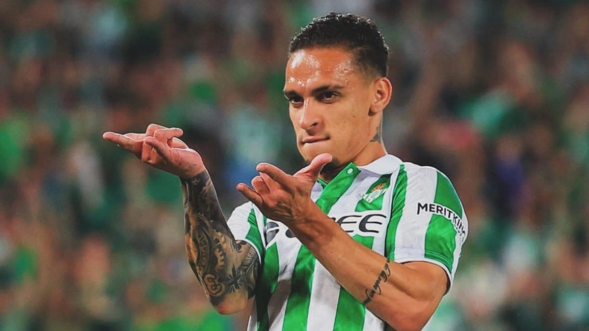 Antony hace sufrir al Manchester United / Coliseo Verdiblanco