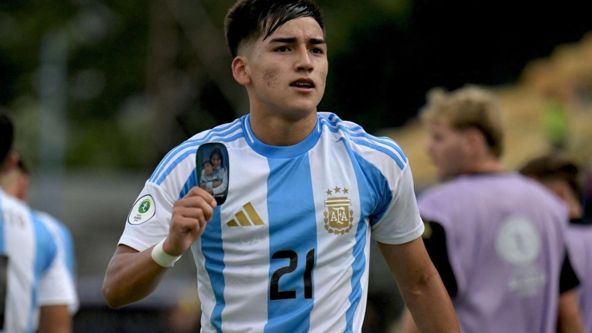 Liverpool enters the bidding for Ian Subiabre, a gem from River Plate.